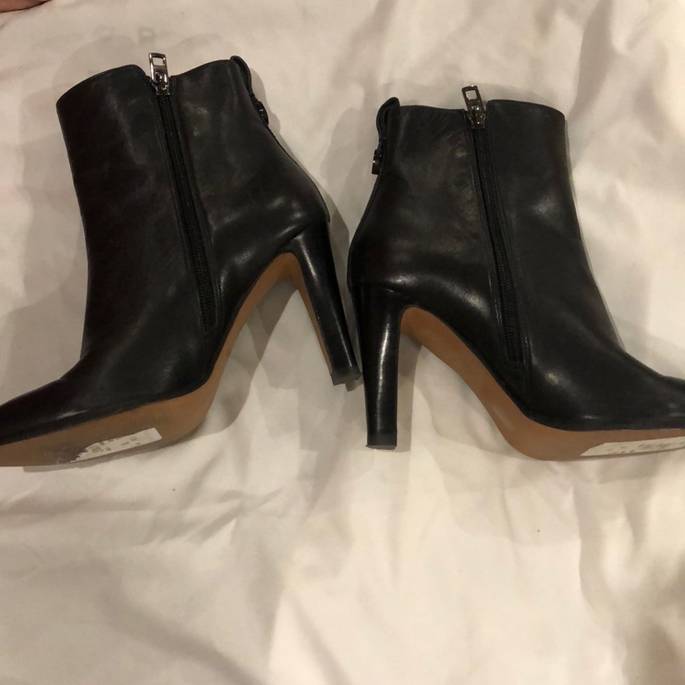 Coach black zippered bootie - Picture 1 of 5